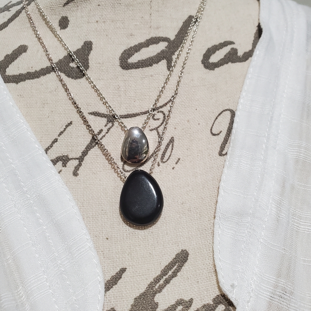 Modern Silverstone layered necklace